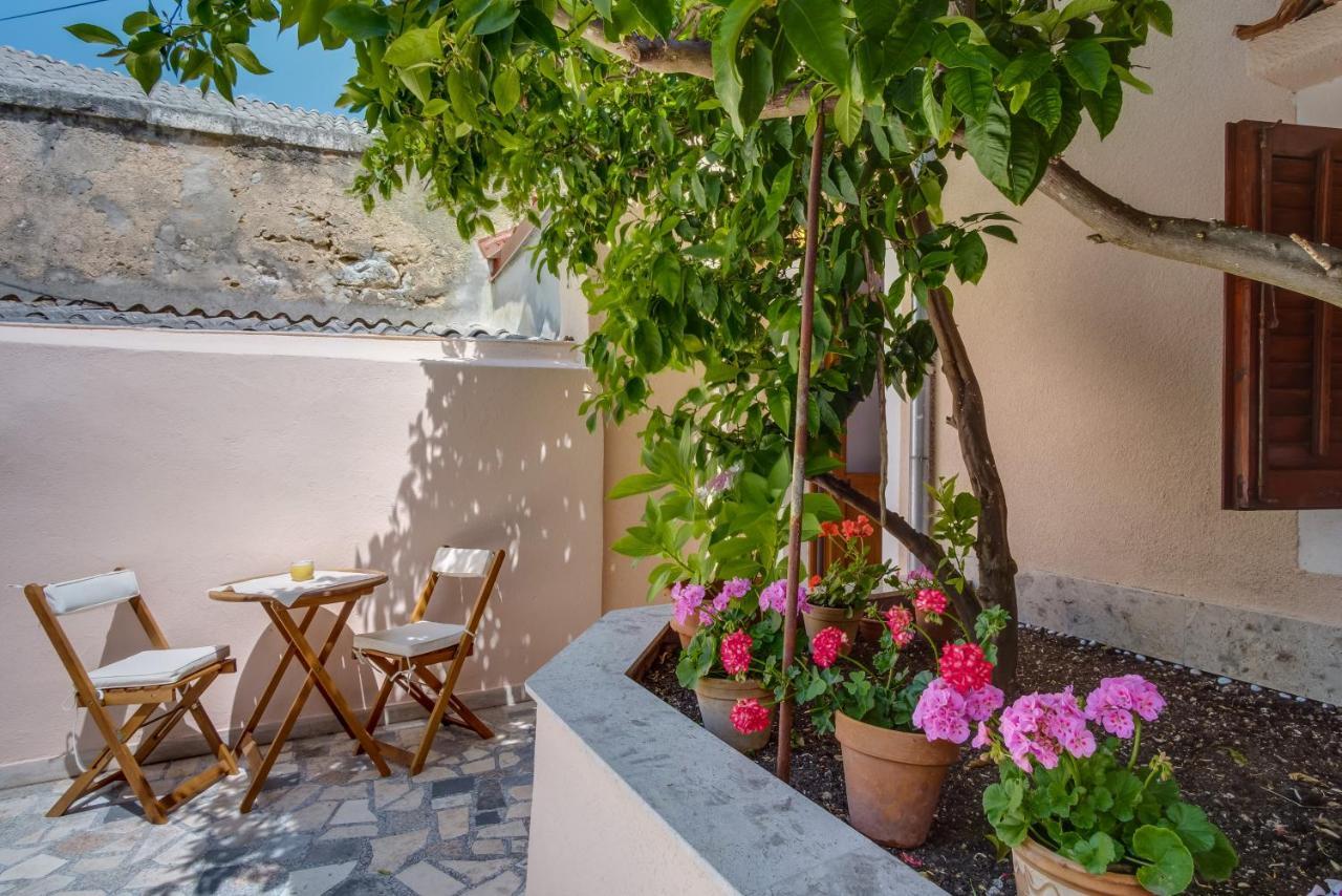 Apartament Mirjana New *