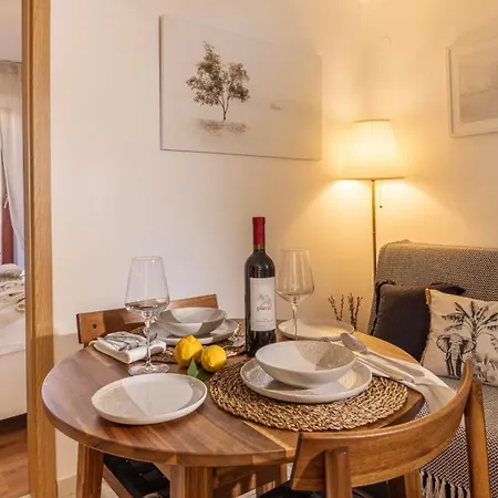 Apartment Mirjana New Mali Losinj Exterior photo